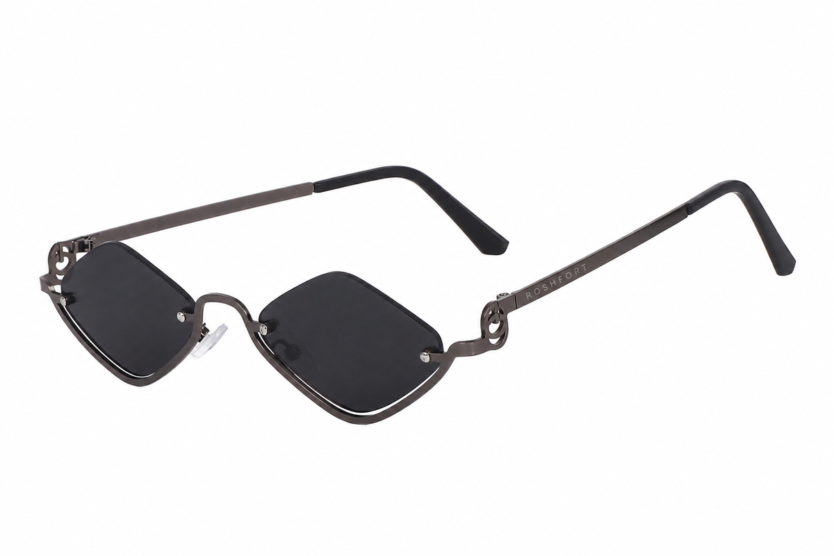 ROSHFORT Noir Facet sunglasses, three quarter view, ROSHFORT engraved on the temple