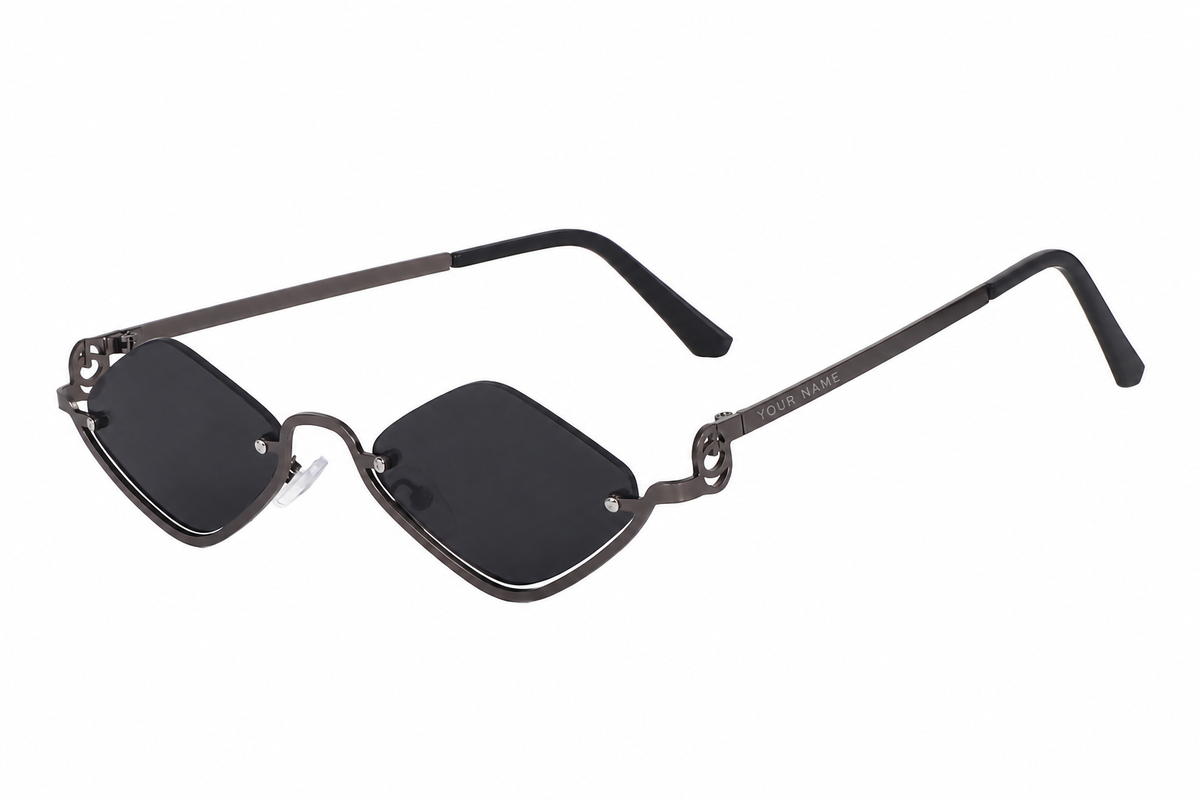 ROSHFORT Noir Facet sunglasses, three quarter view, your name engraved on the temple
