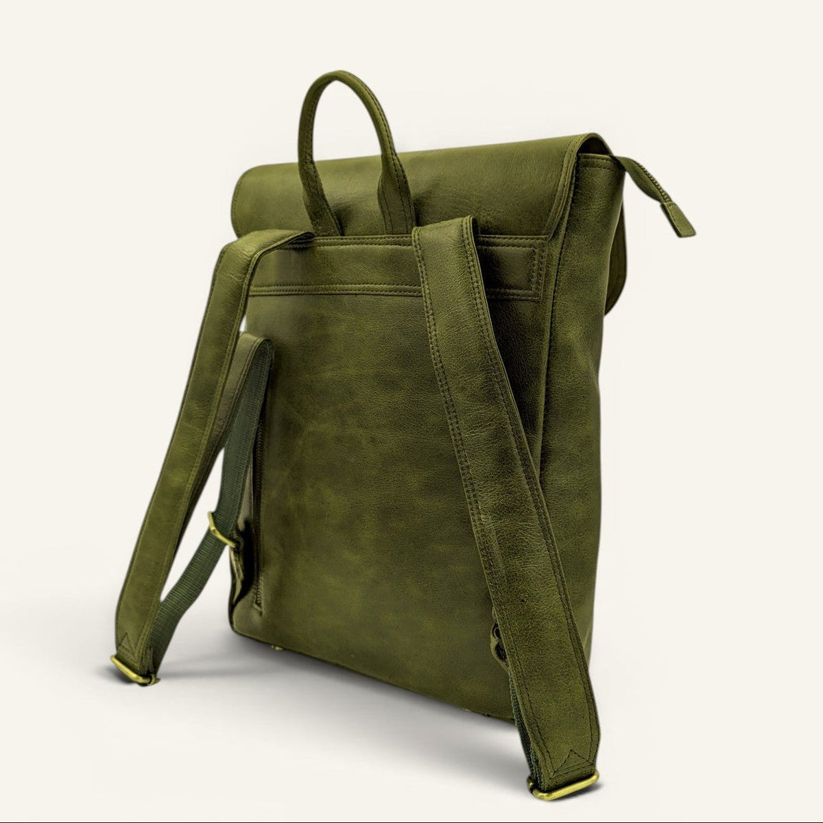 Back of the olive Italic Royal backpack showing the leather shoulder straps