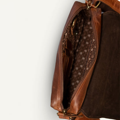 ROSHFORT Vince Cort cognac leather messenger bag interior